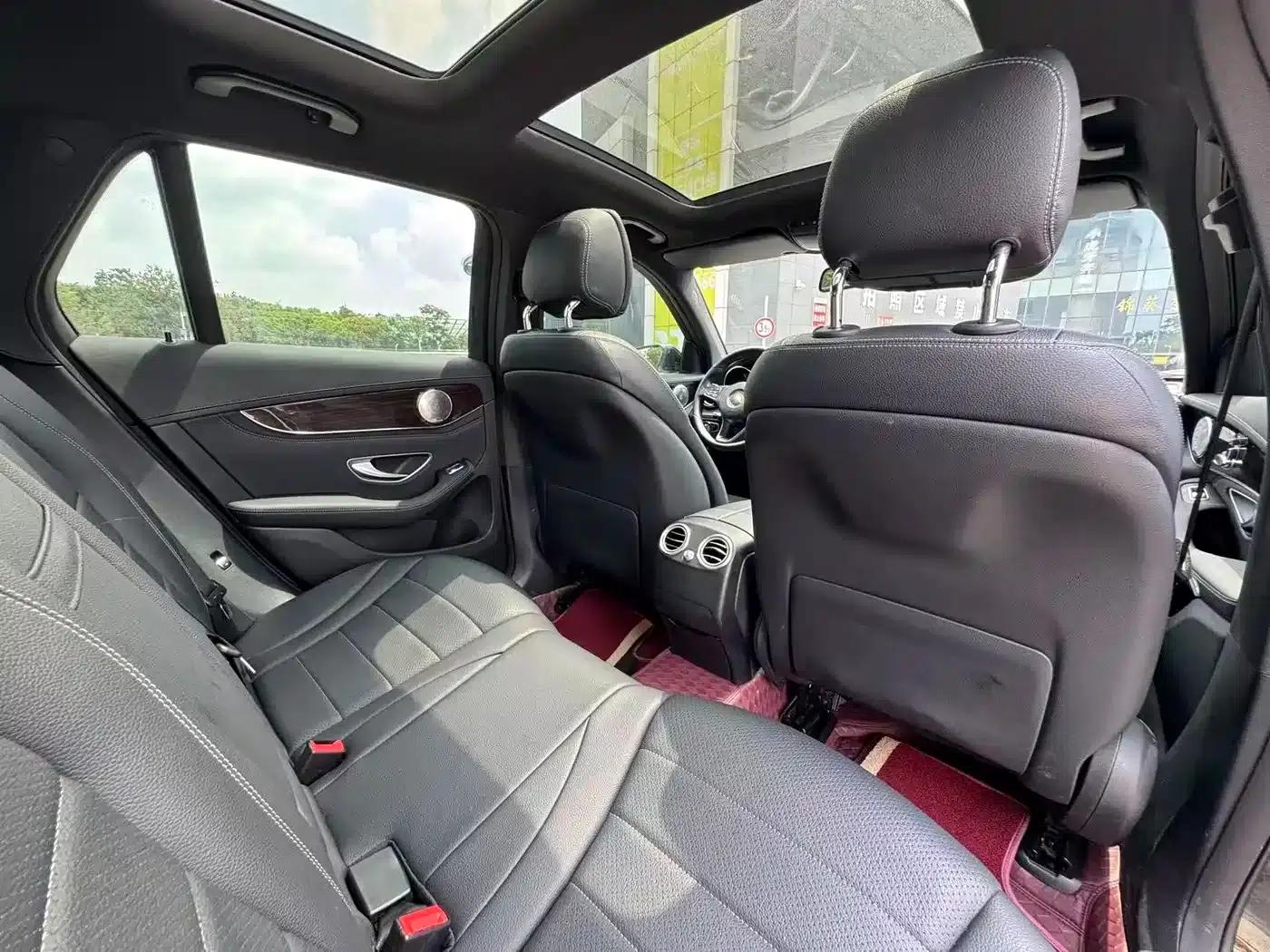 2017 Mercedes-Benz GLC 260 4MATIC Dynamic — миниатюра 28