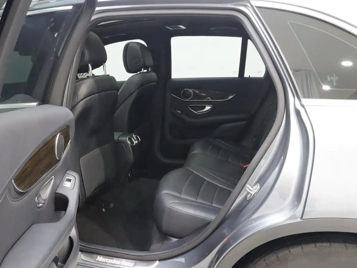 2019 Mercedes-Benz GLC 260 4MATIC Dynamic — миниатюра 12