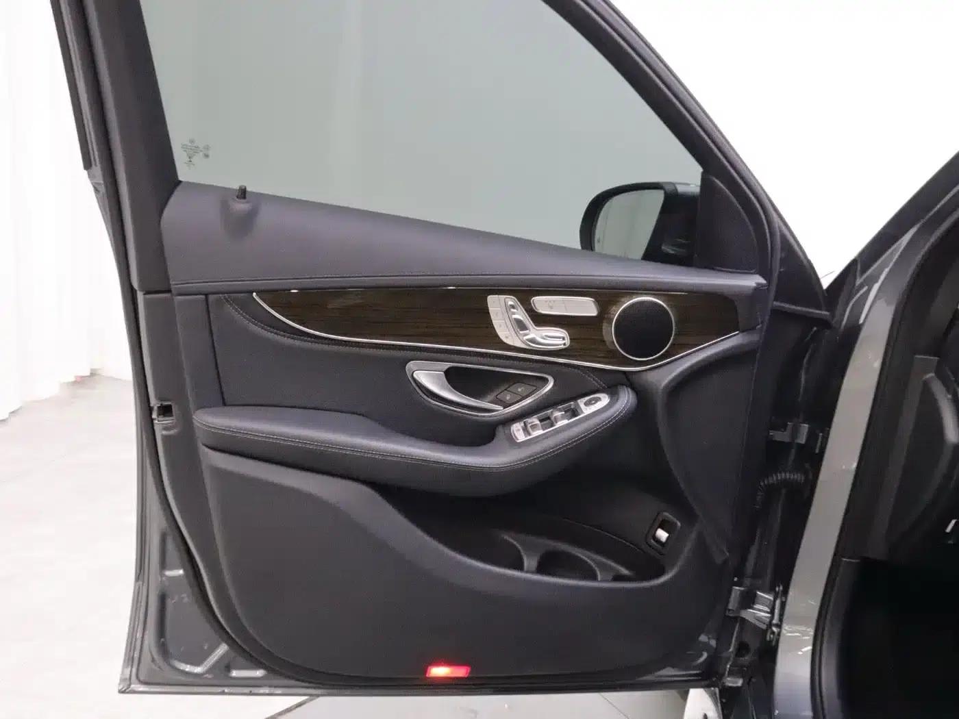 2019 Mercedes-Benz GLC 260 4MATIC Dynamic — миниатюра 10