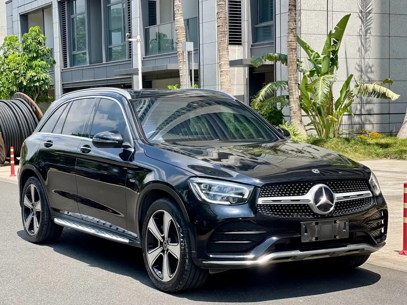 2022 Mercedes-Benz GLC 300 L 4MATIC Dynamic Edition — миниатюра 3