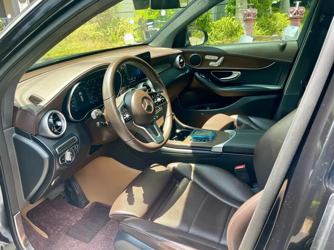 2022 Mercedes-Benz GLC 300 L 4MATIC Dynamic Edition — миниатюра 4