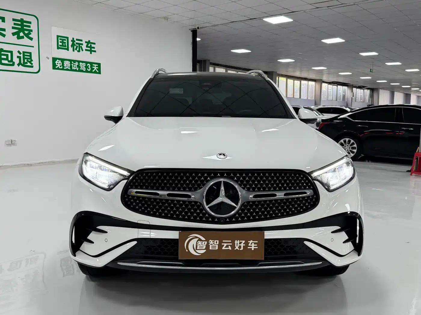 2024 Mercedes-Benz GLC 300 L 4MATIC Dynamic 5-seater — миниатюра 2