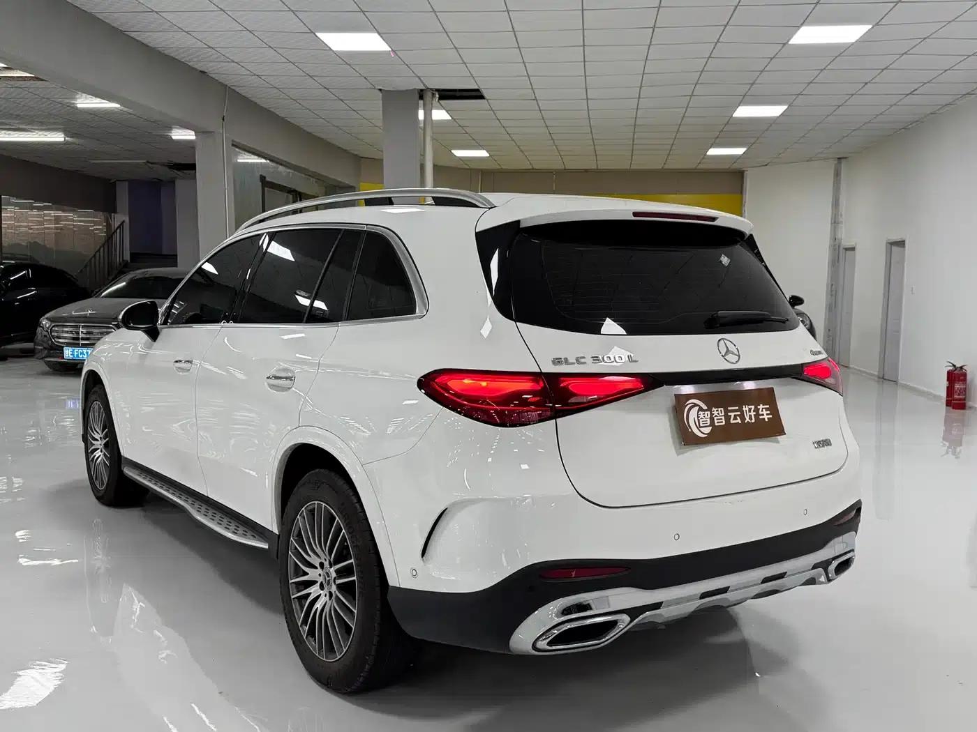 2024 Mercedes-Benz GLC 300 L 4MATIC Dynamic 5-seater — миниатюра 7