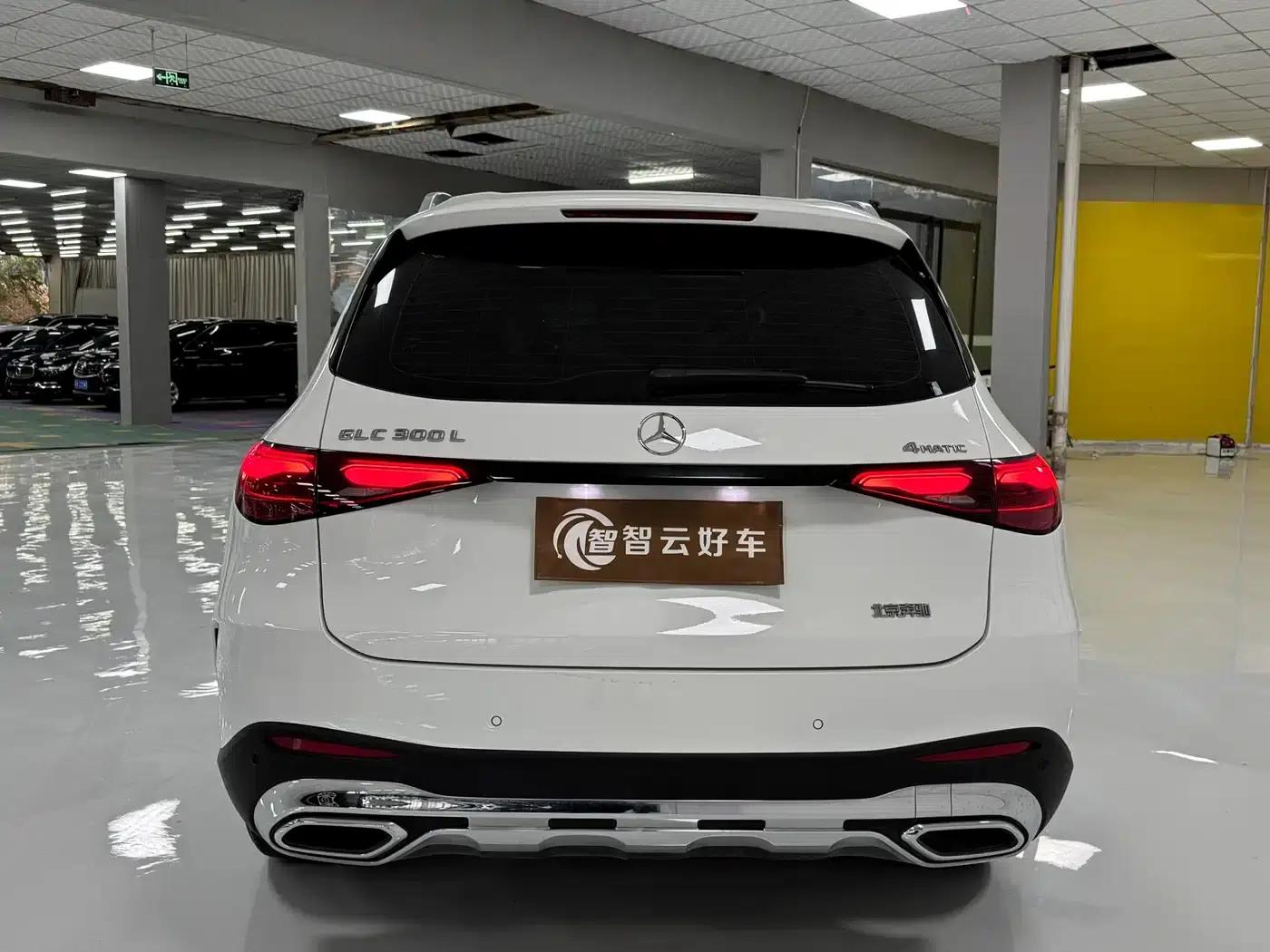 2024 Mercedes-Benz GLC 300 L 4MATIC Dynamic 5-seater — миниатюра 8