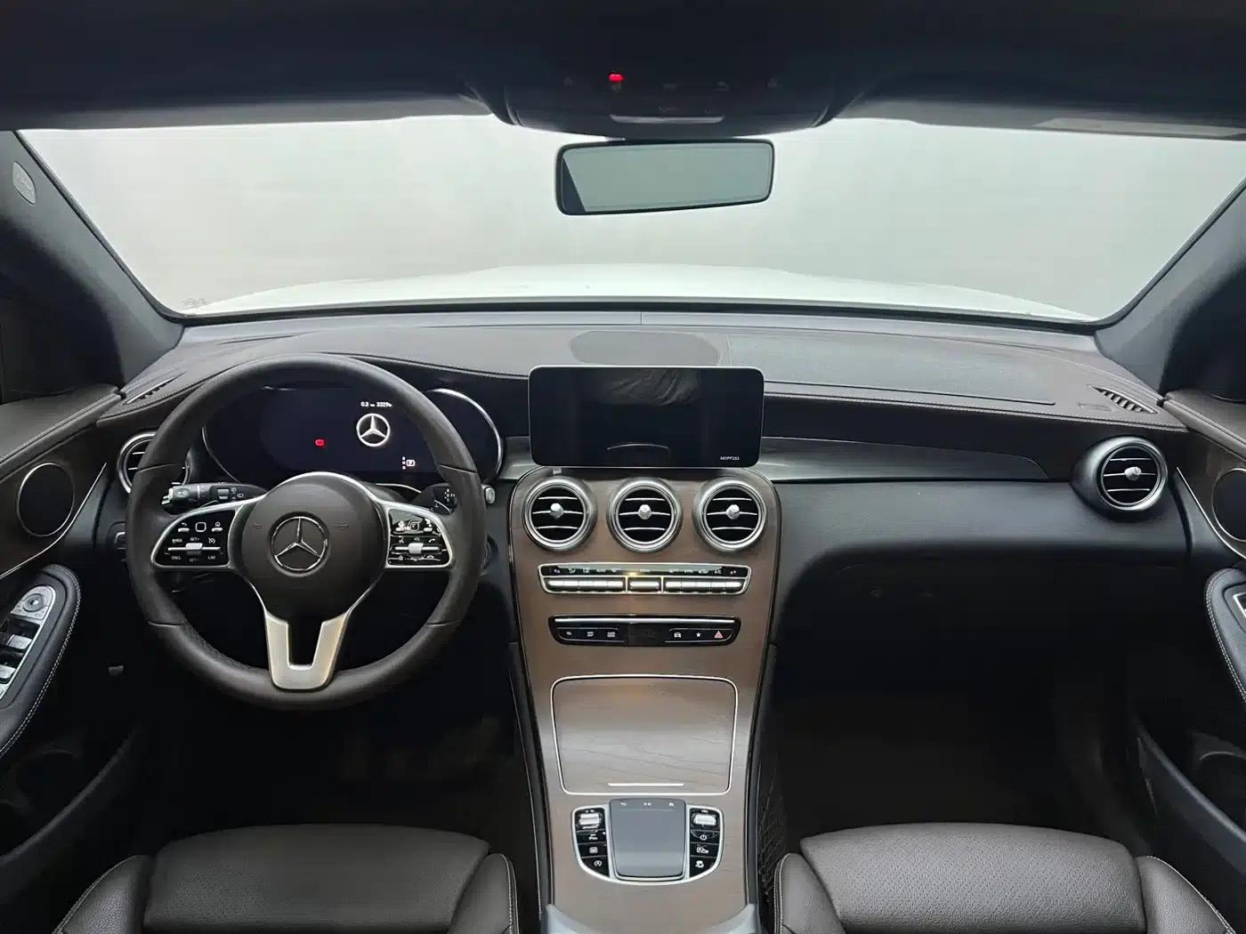 2020 Mercedes-Benz GLC 260 L 4MATIC Luxury — миниатюра 9