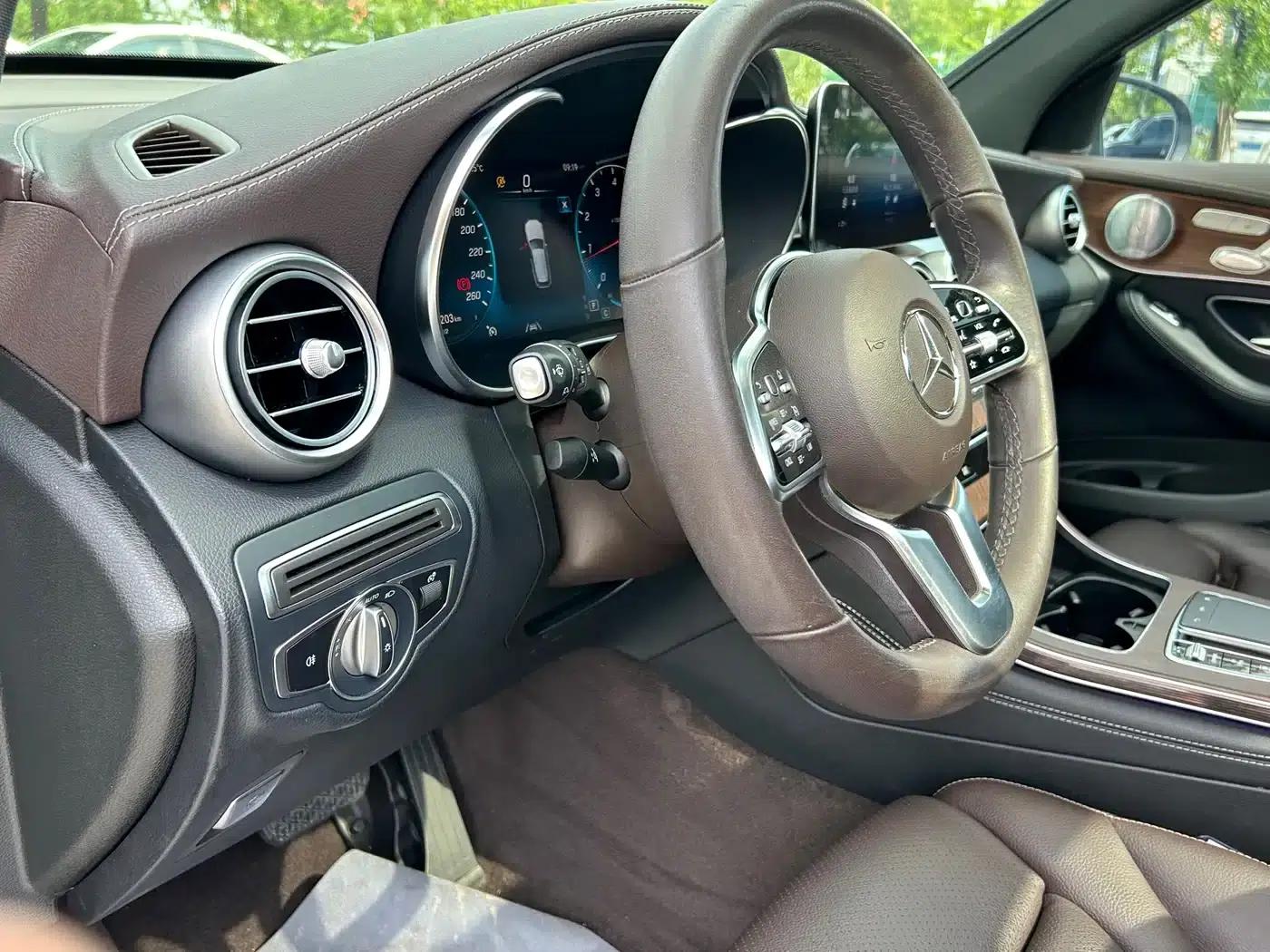 2021 Mercedes-Benz GLC 300 L 4MATIC Dynamic — миниатюра 8