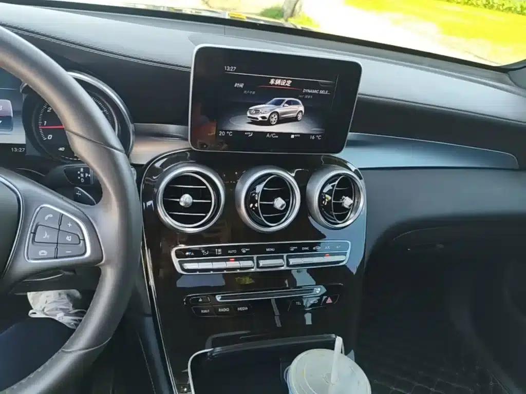 2017 Mercedes-Benz GLC 260 4MATIC Luxury — миниатюра 13