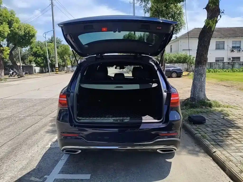 2017 Mercedes-Benz GLC 260 4MATIC Luxury — миниатюра 19