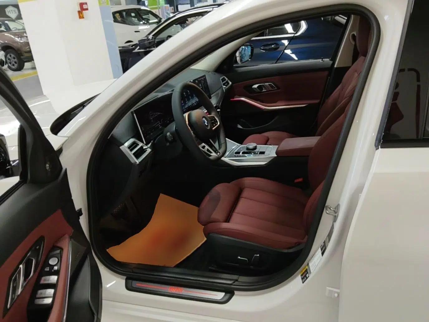 BMW i3 2025 eDrive 40 L Midnight Sports Package — миниатюра 17
