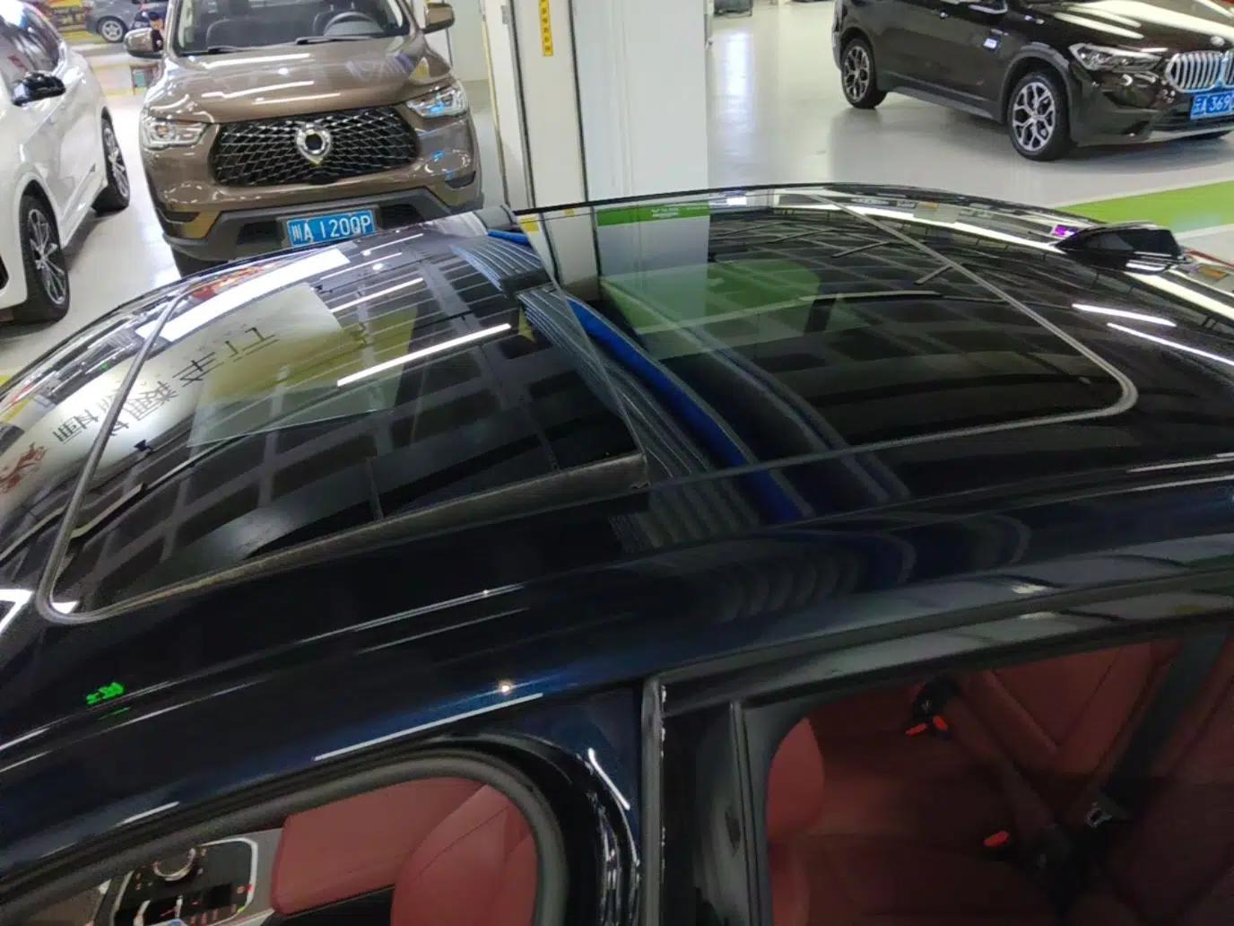 BMW i3 2025 eDrive 40 L Midnight Sports Package — миниатюра 7