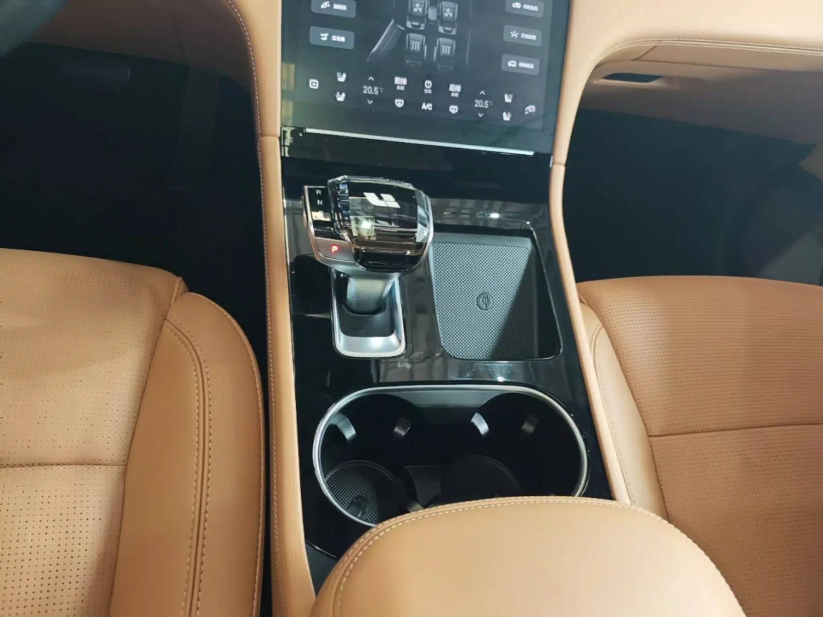 Li Auto ONE 2020 Extended-Range 6-Seater Version — миниатюра 16