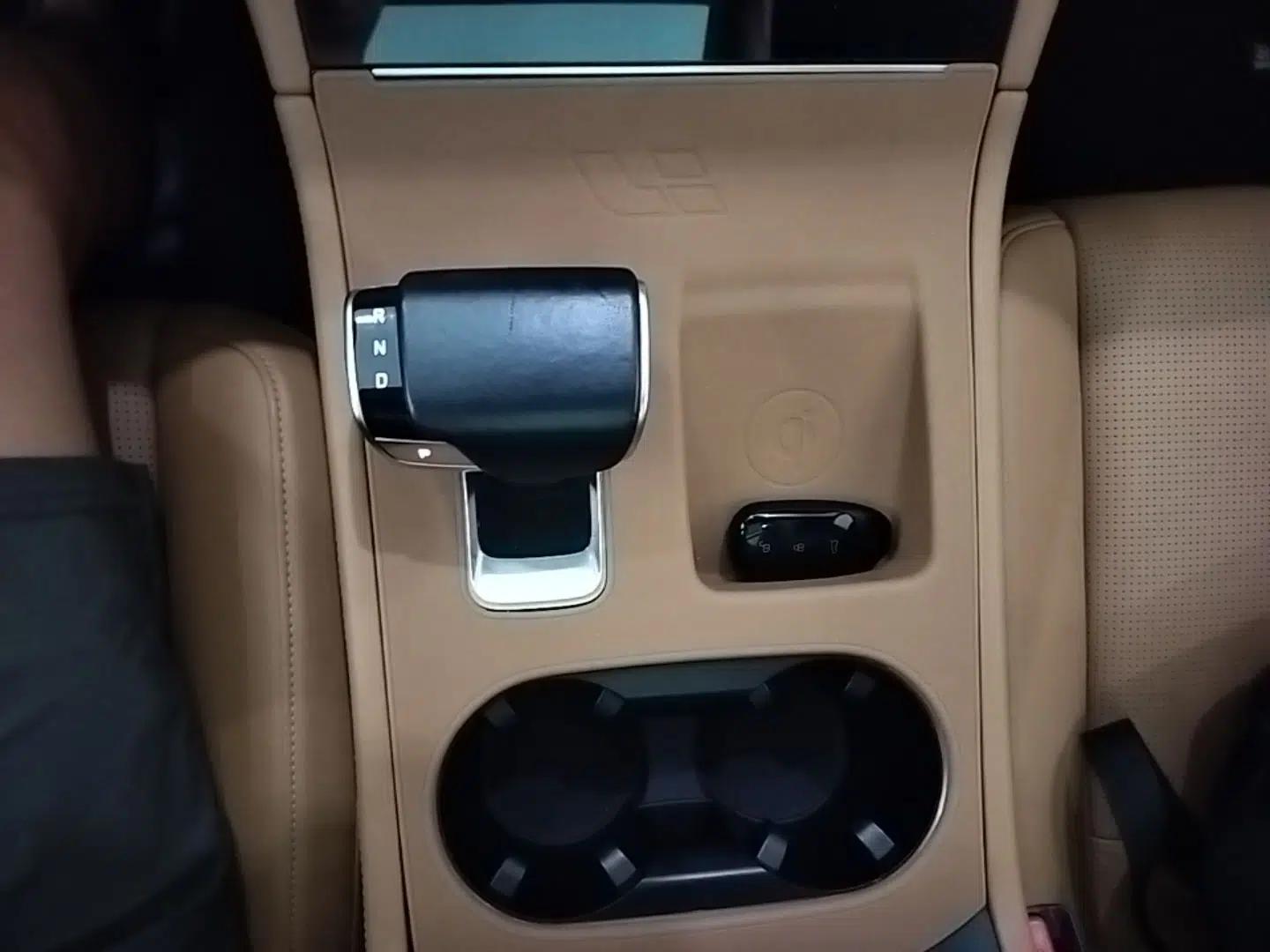 Li Auto ONE 2020 Extended-Range 6-Seater Version — миниатюра 16