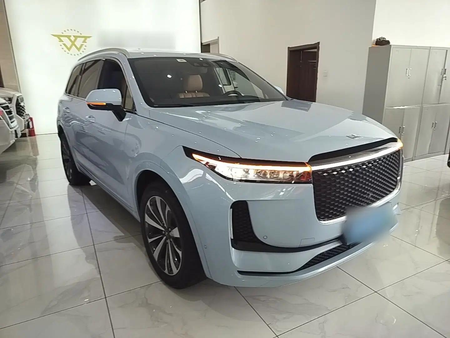 Li Auto ONE 2020 Extended-Range 6-Seater Version — миниатюра 3