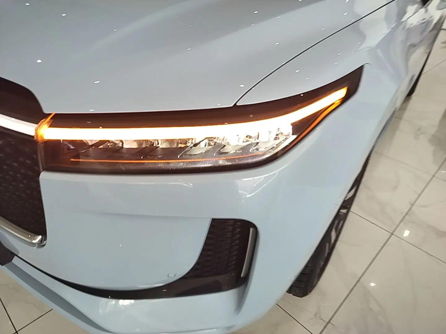Li Auto ONE 2020 Extended-Range 6-Seater Version — миниатюра 8