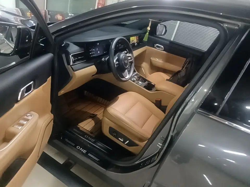 Li Auto ONE 2021 Extended-Range 6-Seater Version — миниатюра 18