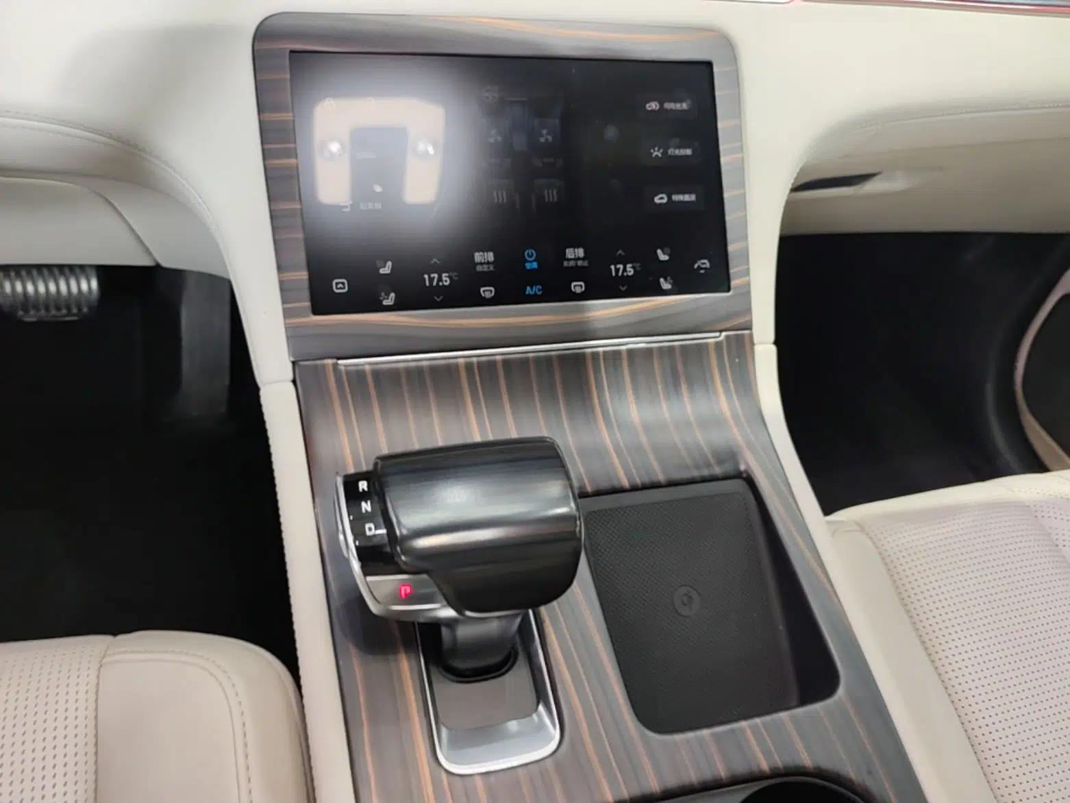 Li Auto ONE 2020 Extended-Range 6-Seater Version — миниатюра 21