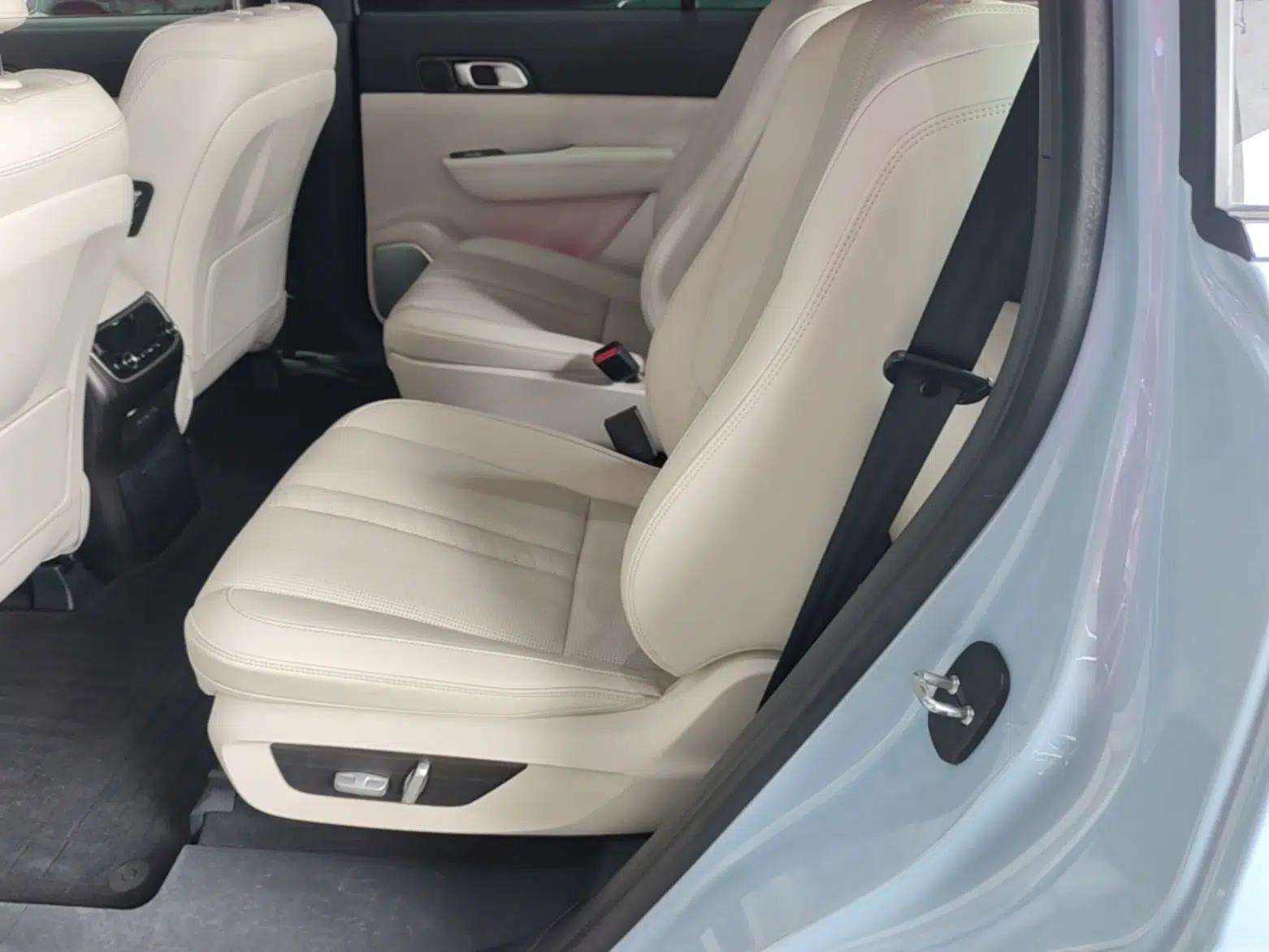 Li Auto ONE 2020 Extended-Range 6-Seater Version — миниатюра 25