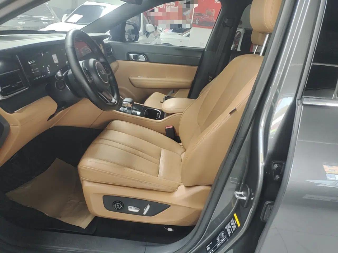 Li Auto ONE 2020 Range-Extended 7-Seater Version — миниатюра 17