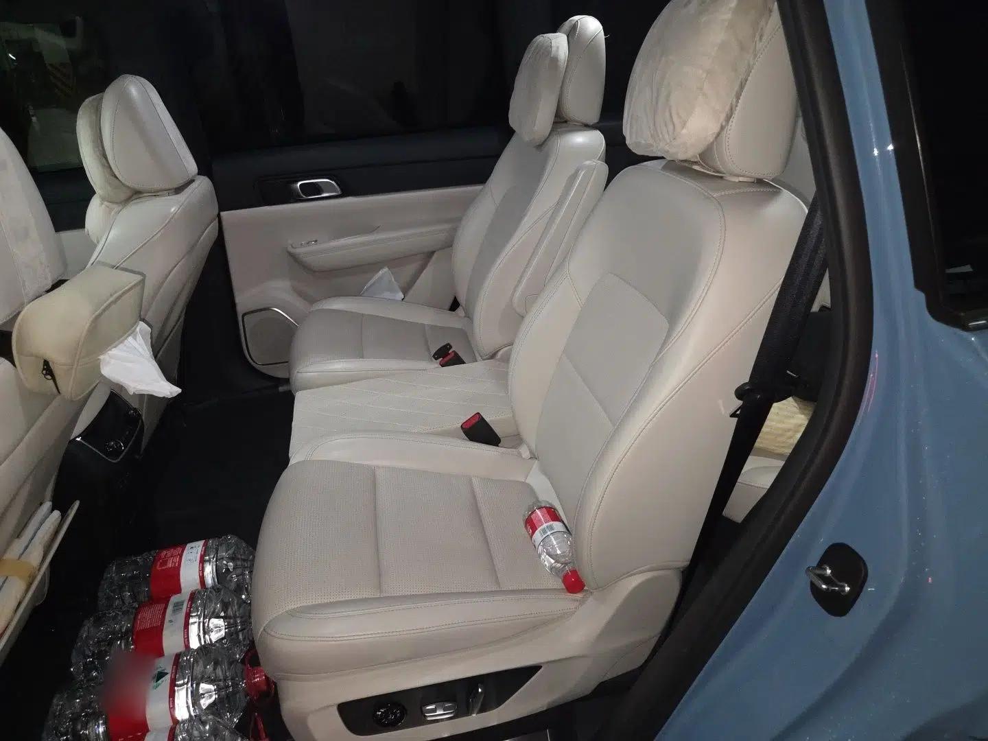 Li Auto ONE 2021 Extended-Range 6-Seater Version — миниатюра 17
