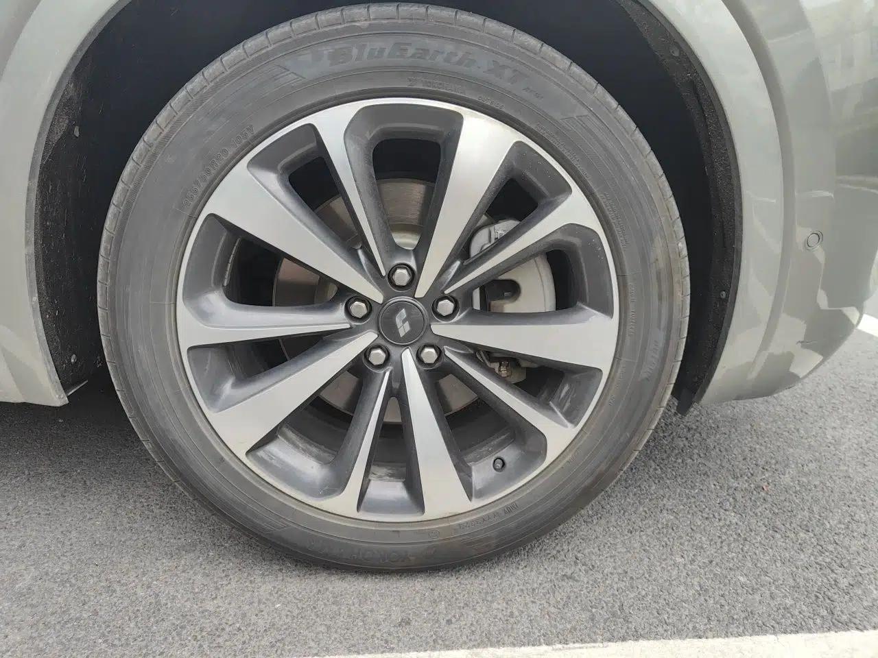 Li Auto ONE 2021 Extended-Range 6-Seater Version — миниатюра 8