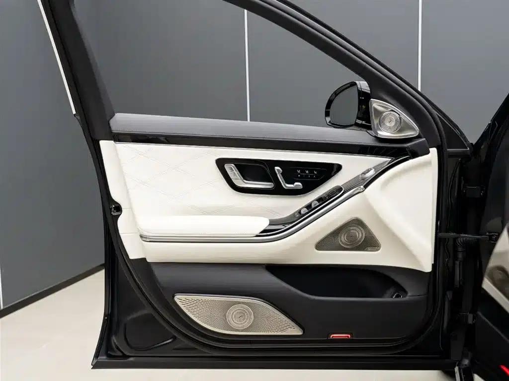 Maybach S-Class 2023 S 580 4MATIC — миниатюра 9