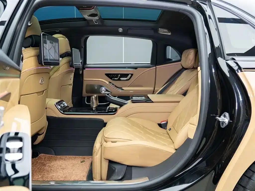 Maybach S-Class 2022 S 680 4MATIC Virgil Abloh Limited Edition — миниатюра 14