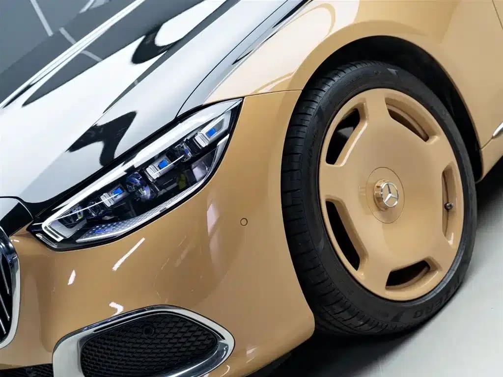 Maybach S-Class 2022 S 680 4MATIC Virgil Abloh Limited Edition — миниатюра 3