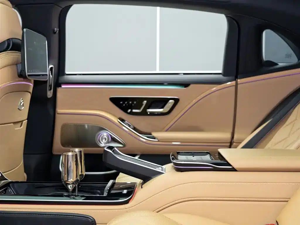 Maybach S-Class 2022 S 680 4MATIC Virgil Abloh Limited Edition — миниатюра 23