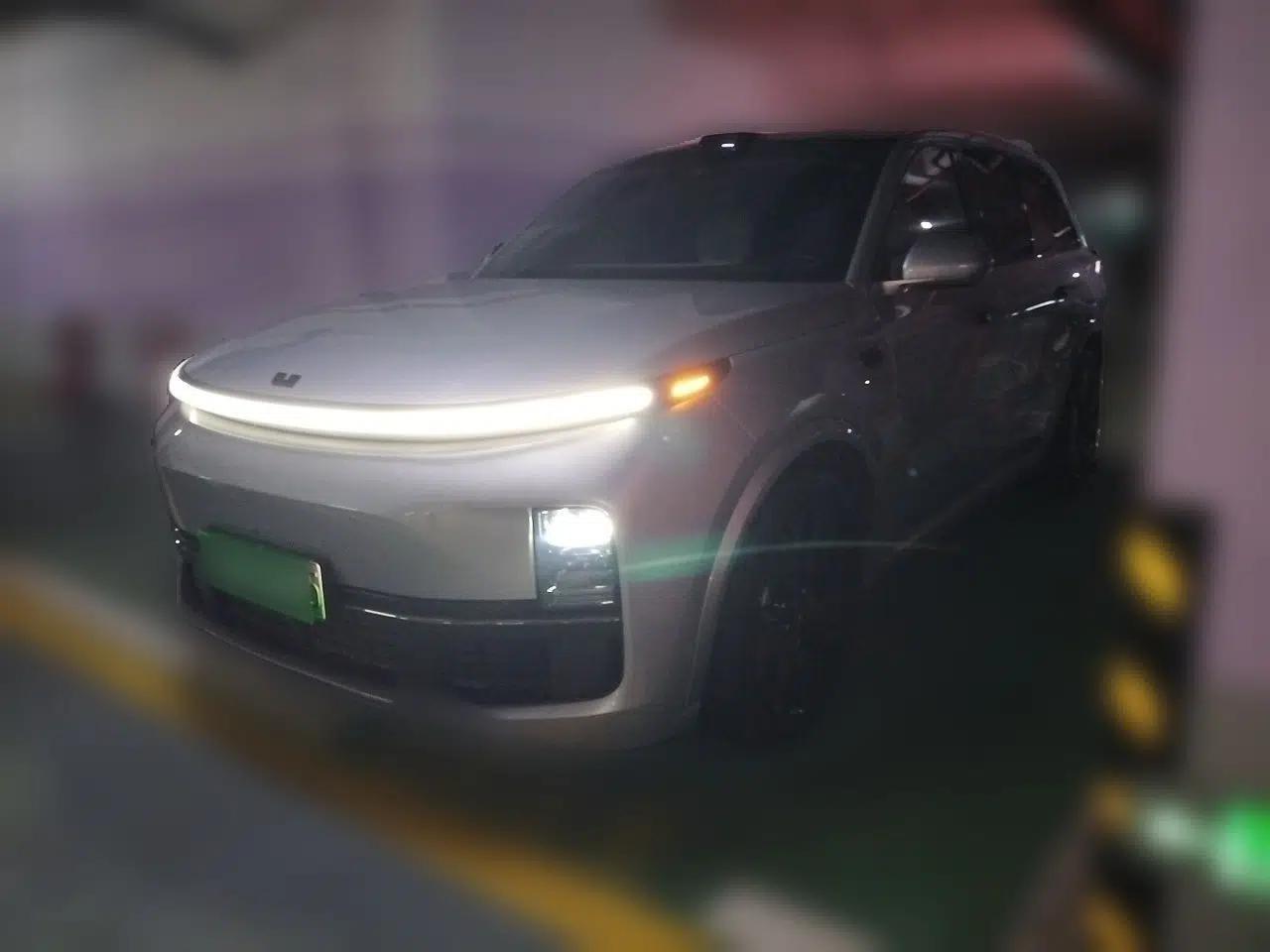 Li Auto L9 2022 Max model — миниатюра 1