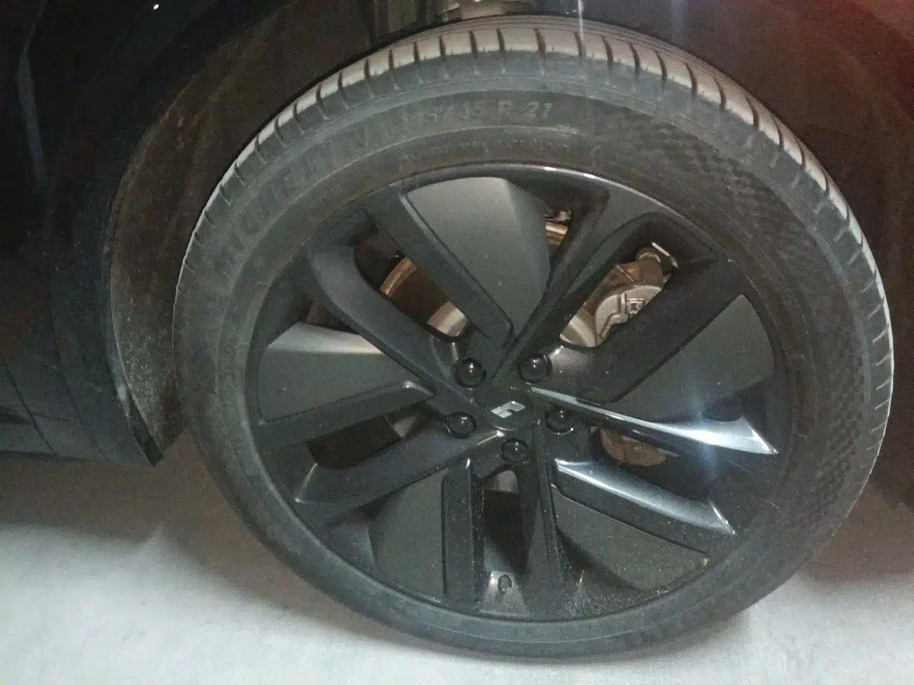 Li Auto L9 2023 Pro Model — миниатюра 8