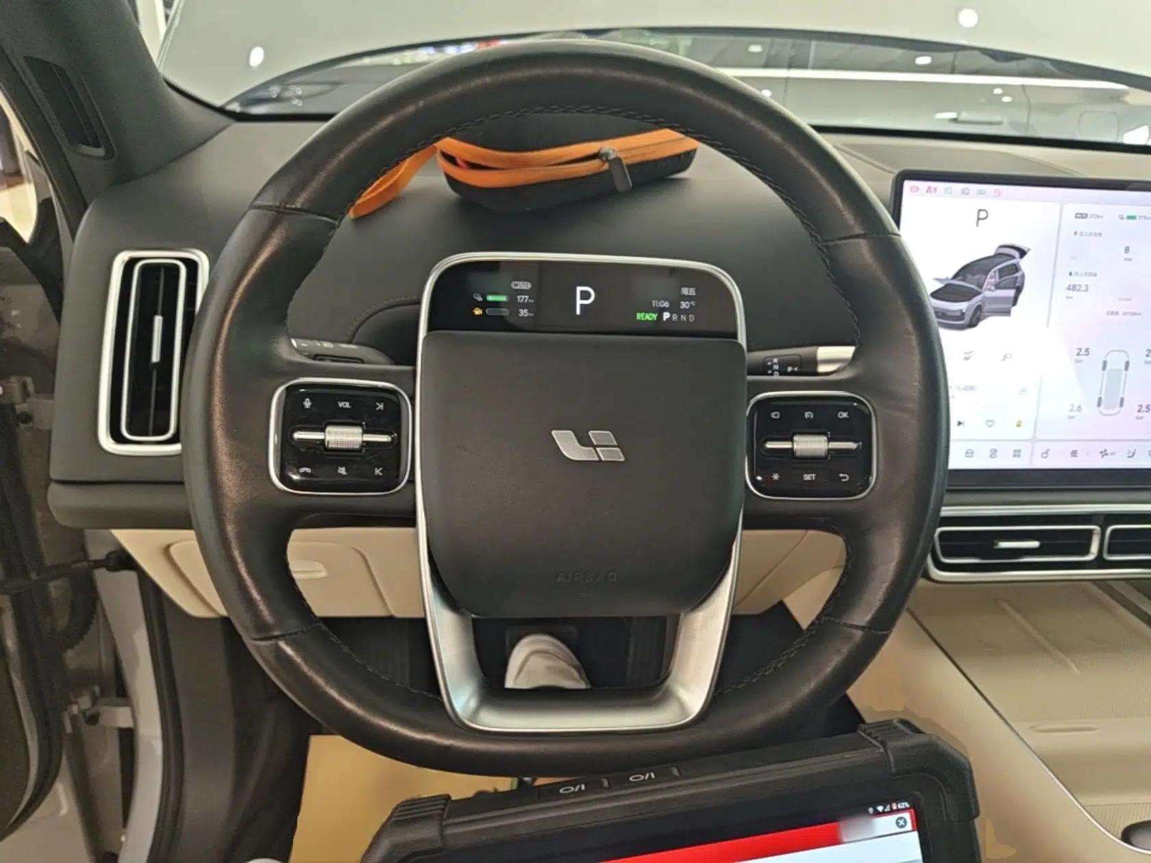 Li Auto L9 2022 Max model — миниатюра 13