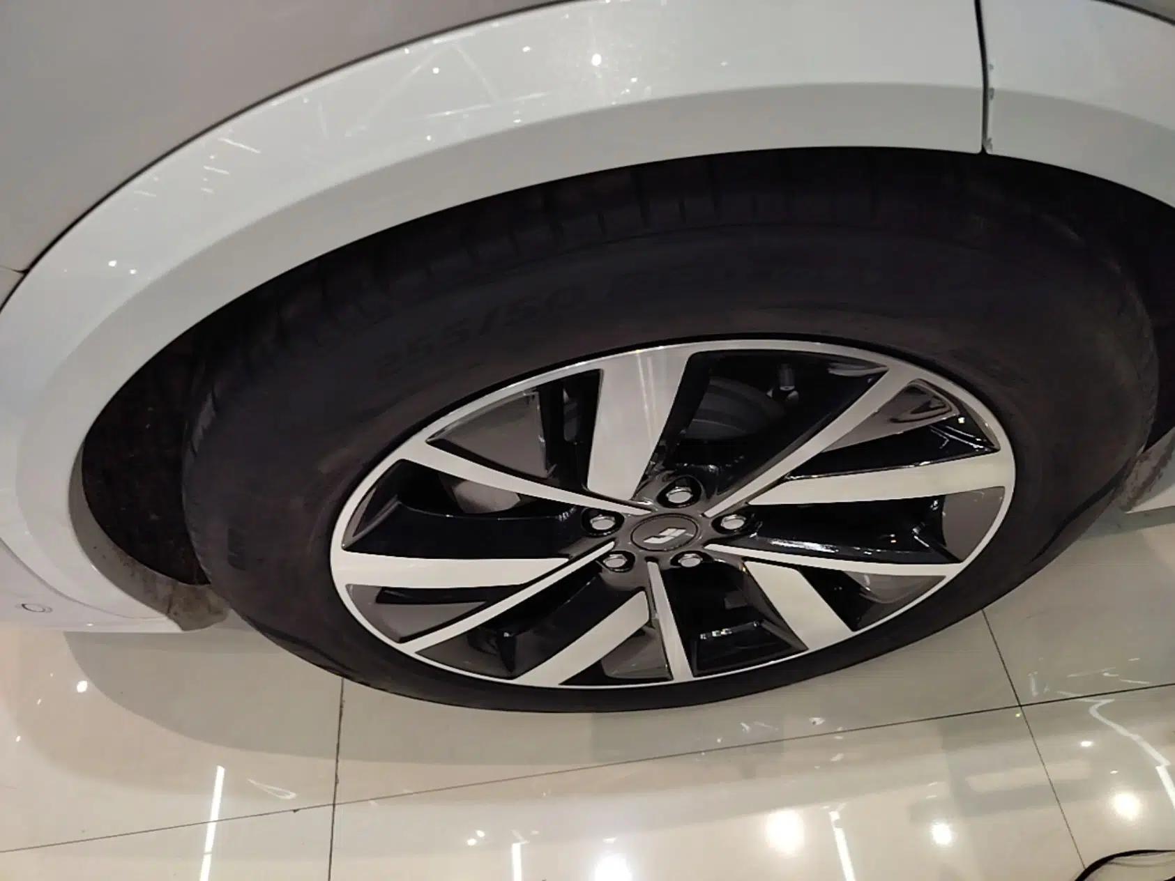 Li Auto L7 2023 Pro Model — миниатюра 11