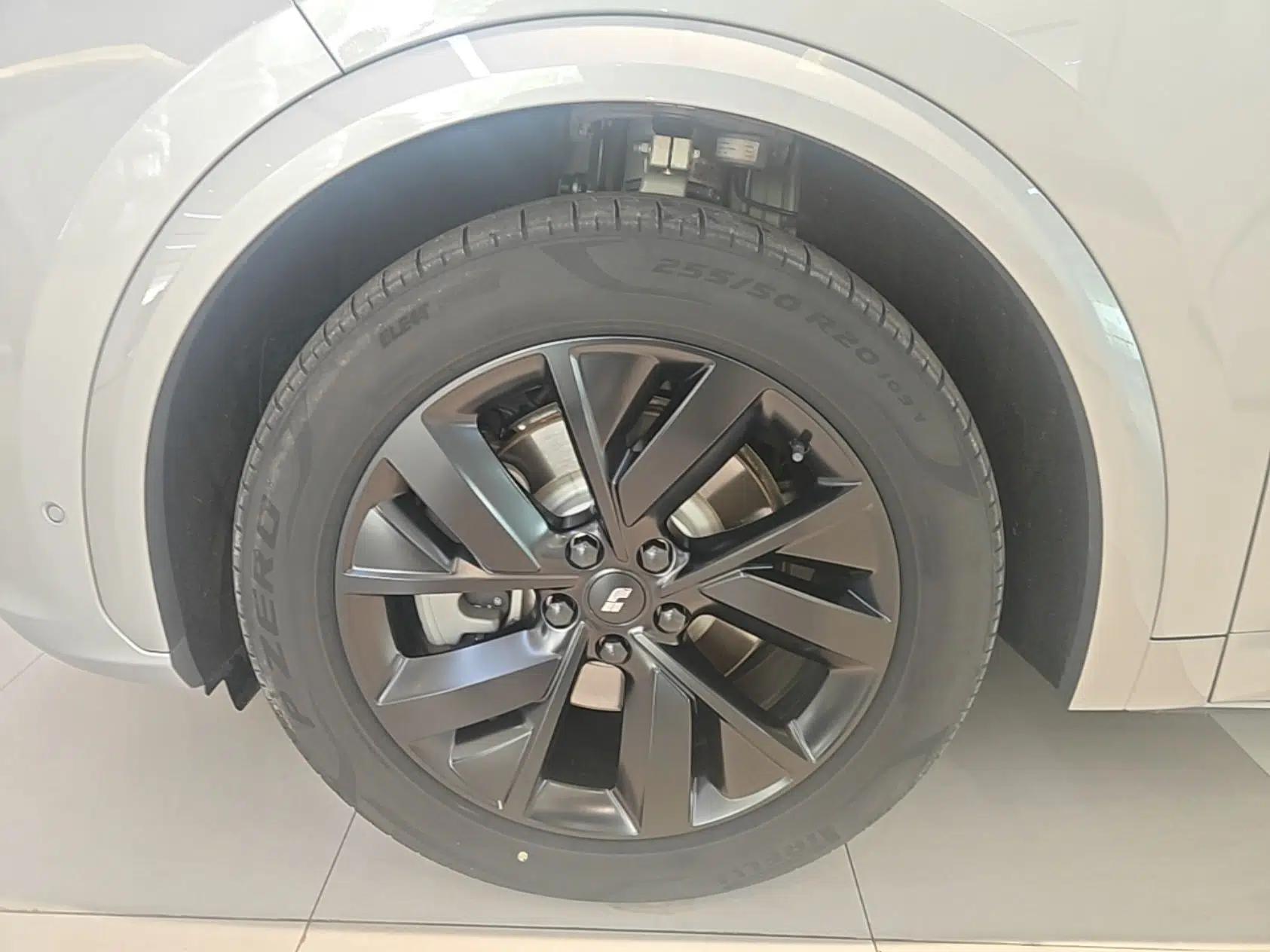 Li Auto L7 2023 Pro Model — миниатюра 10