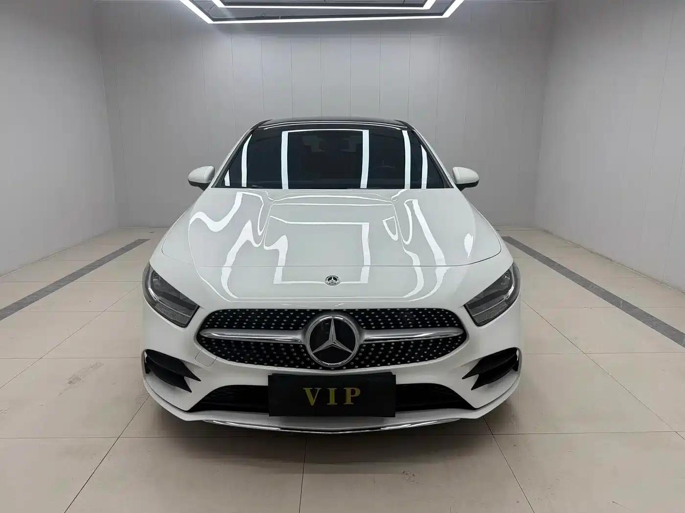 2022 Mercedes-Benz A-Class A 180 L Sport Sedan — миниатюра 6