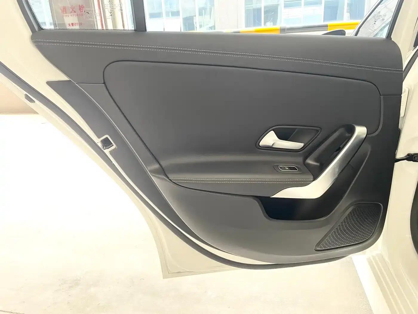 Mercedes-Benz A-Class 2022 Facelift A 200 L Sport Sedan Fashion Model — миниатюра 13