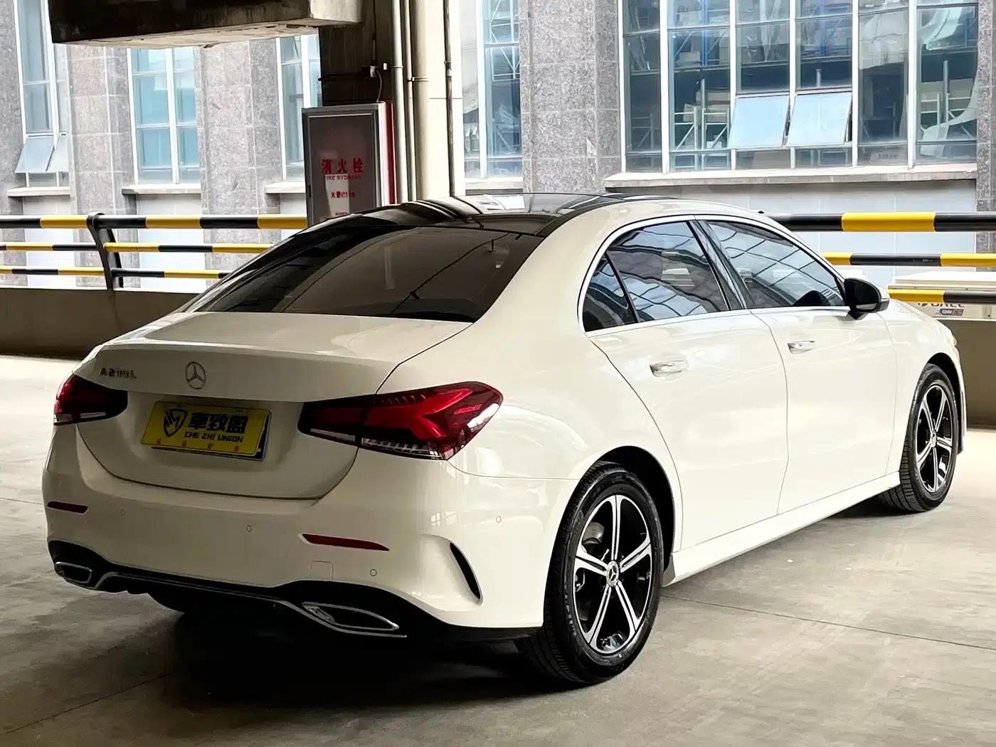 Mercedes-Benz A-Class 2022 Facelift A 200 L Sport Sedan Fashion Model — миниатюра 4