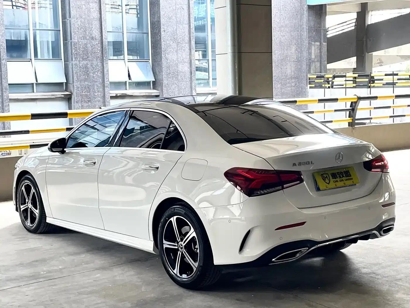 Mercedes-Benz A-Class 2022 Facelift A 200 L Sport Sedan Fashion Model — миниатюра 6
