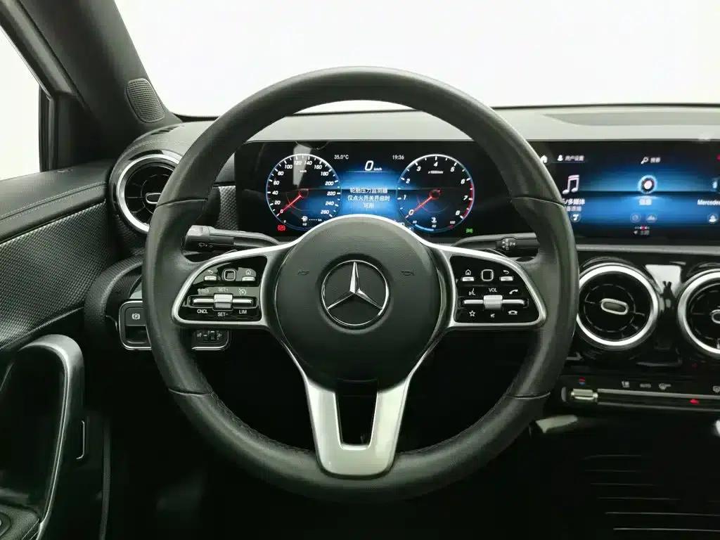 Mercedes-Benz A-Class 2020 Facelift A 180 L Sport Sedan — миниатюра 11