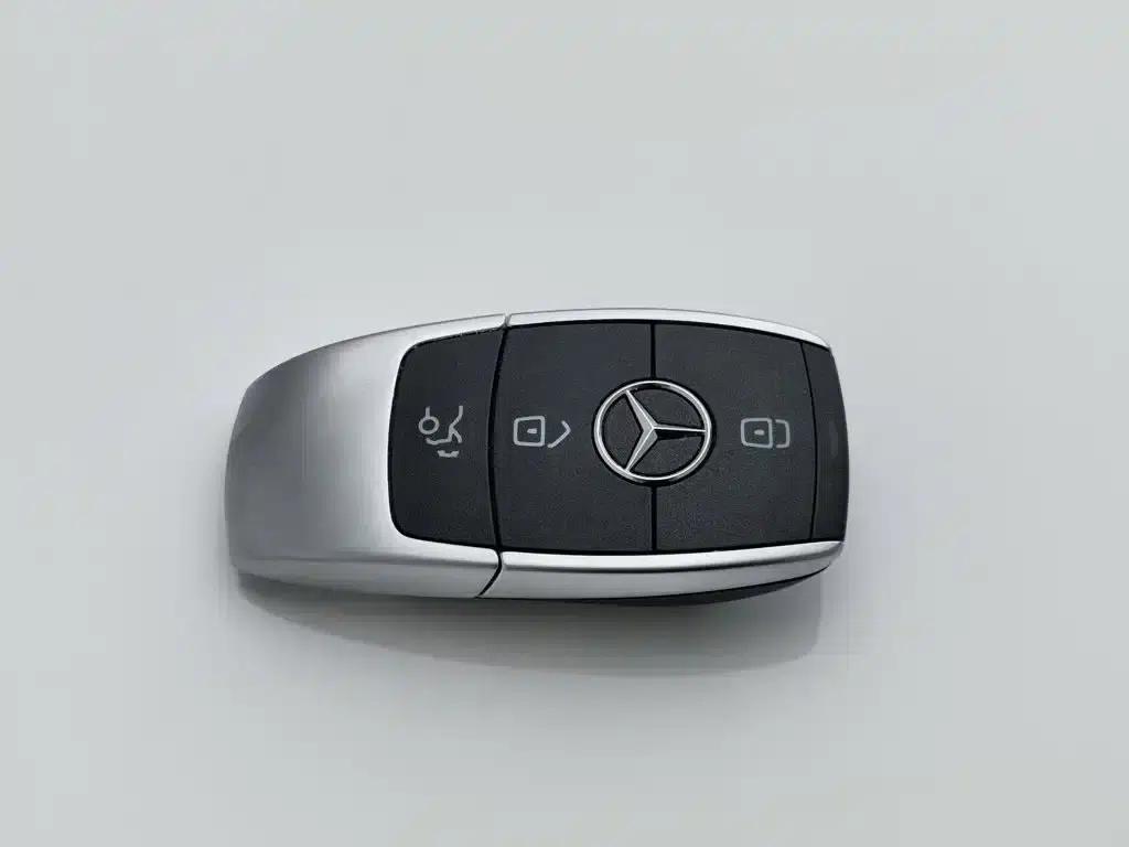 Mercedes-Benz A-Class 2020 Facelift A 180 L Sport Sedan — миниатюра 19