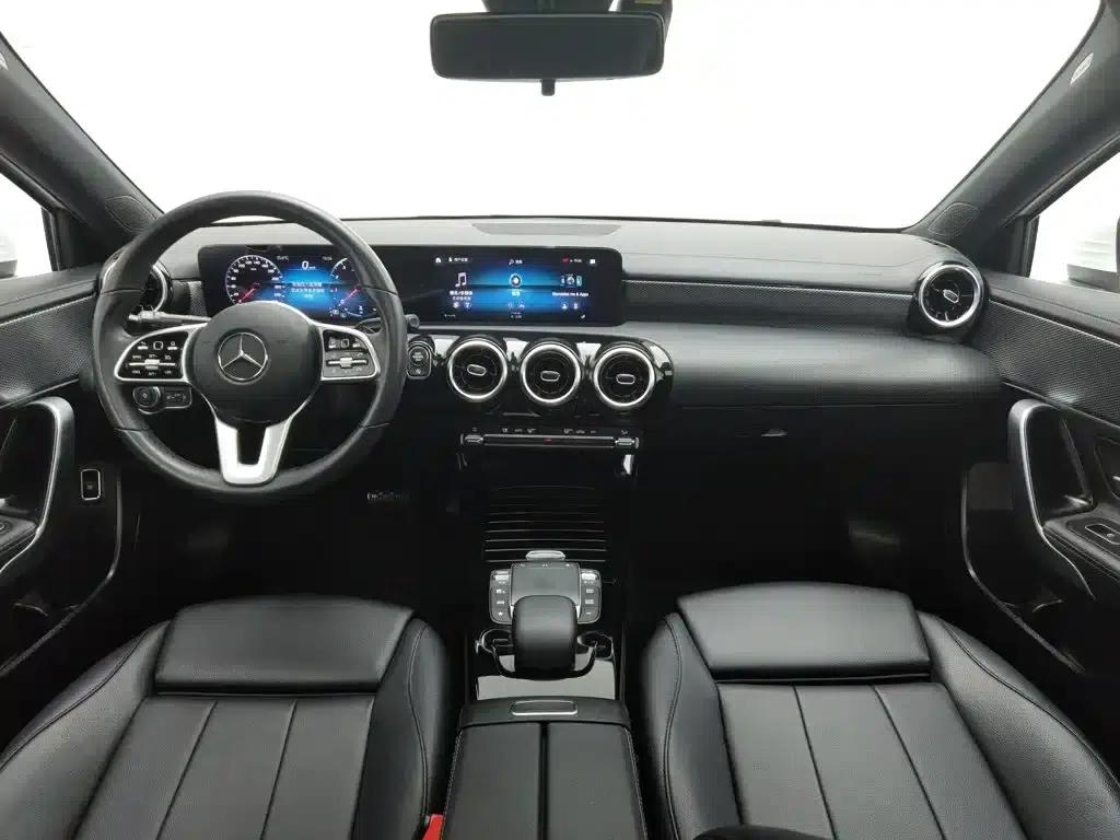 Mercedes-Benz A-Class 2020 Facelift A 180 L Sport Sedan — миниатюра 5