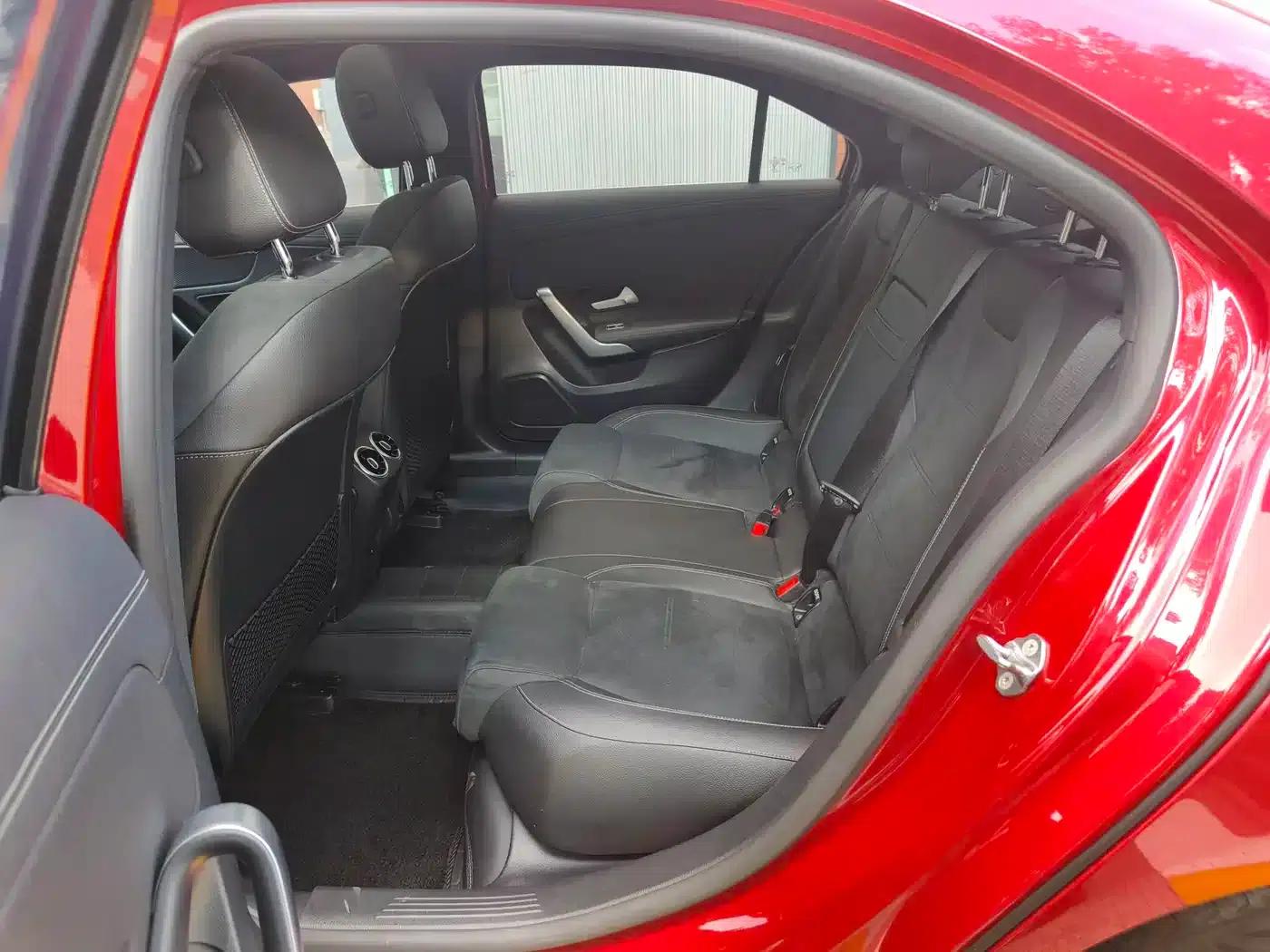 Mercedes-Benz A-Class 2021 A 200 L Sport Sedan Fashion Edition — миниатюра 9