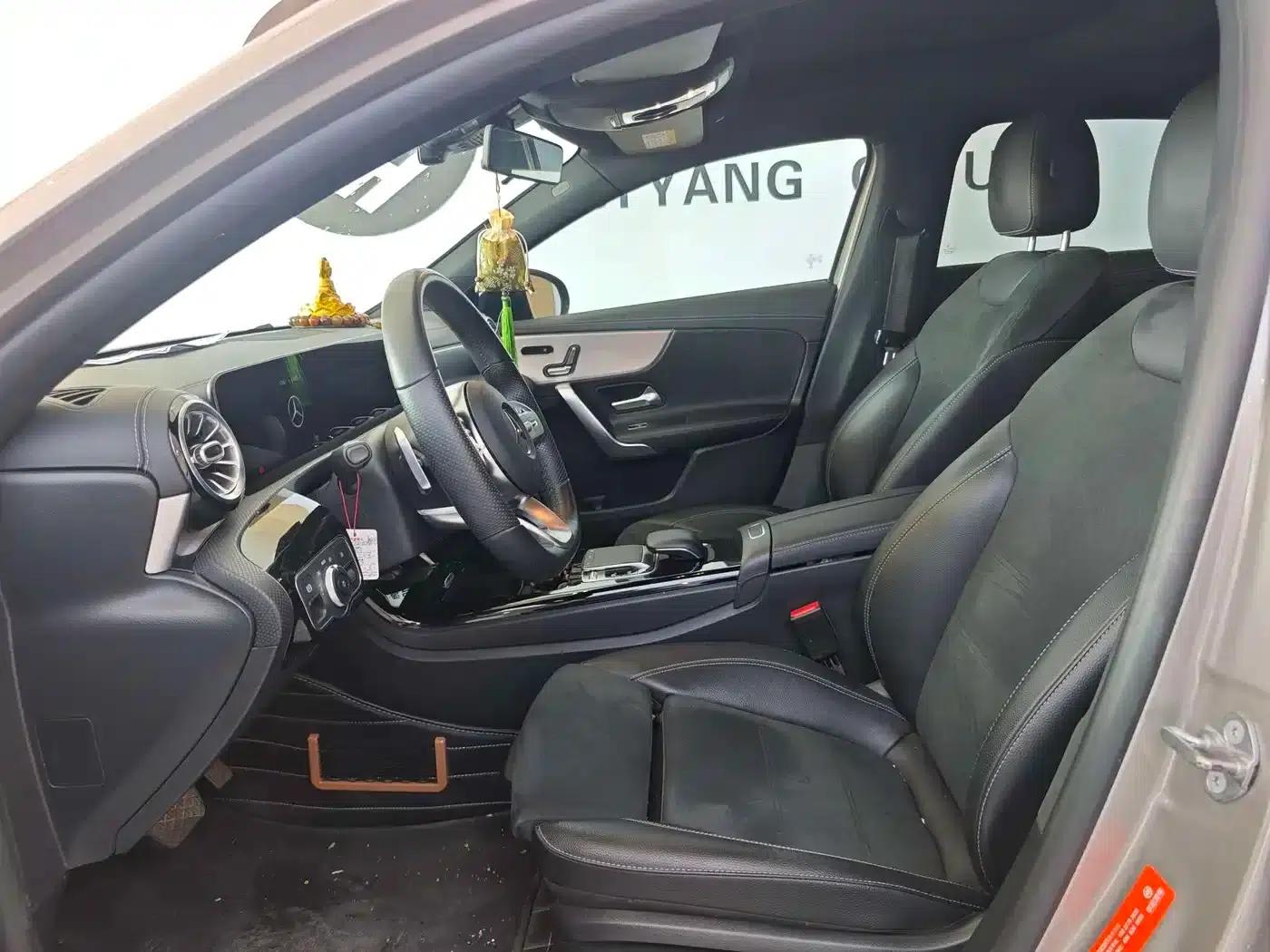 2020 Mercedes-Benz A-Class A 220 L 4MATIC Sport Sedan — миниатюра 7