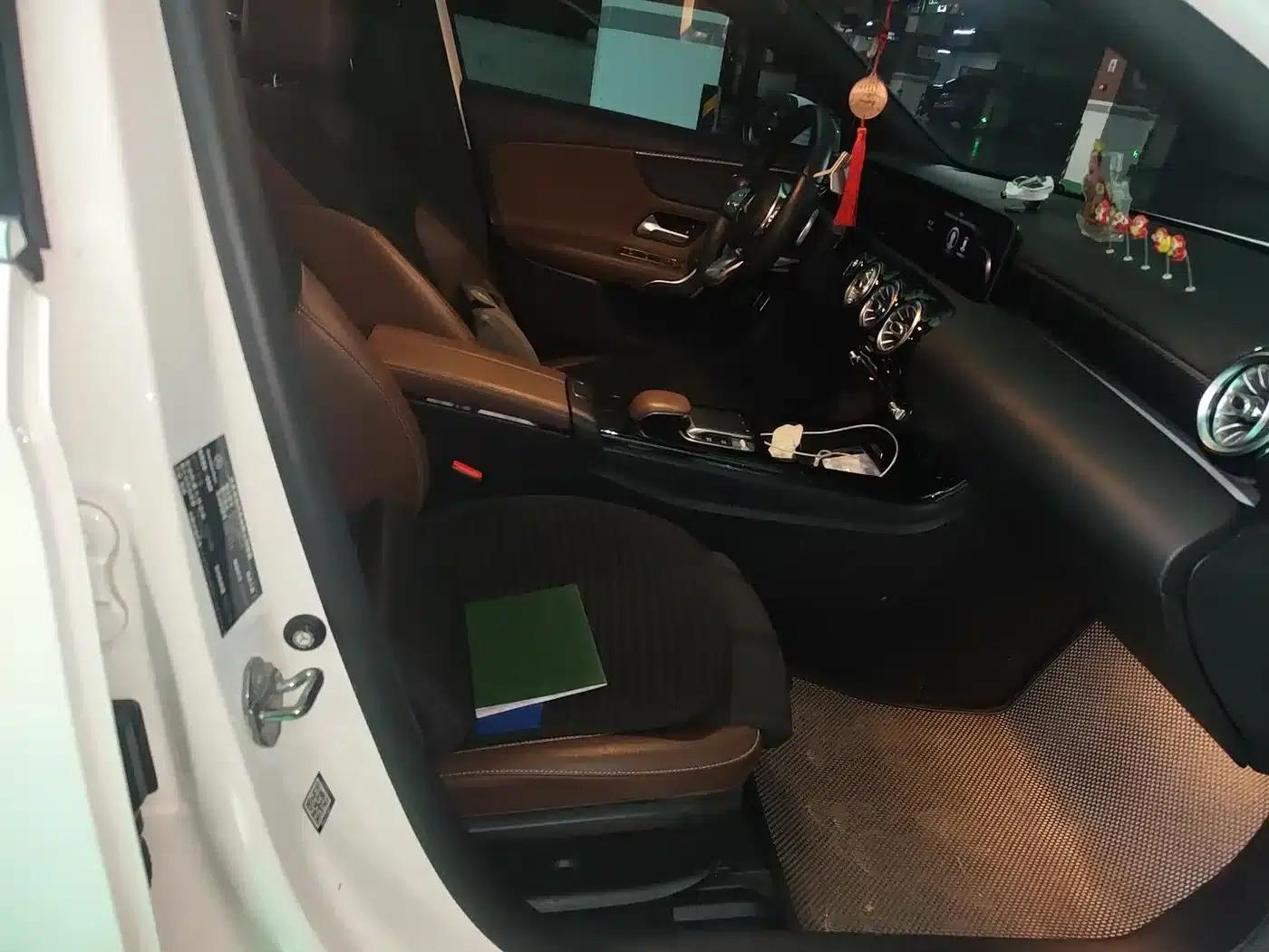 Mercedes-Benz A-Class 2020 A 200 L Sport Sedan — миниатюра 6