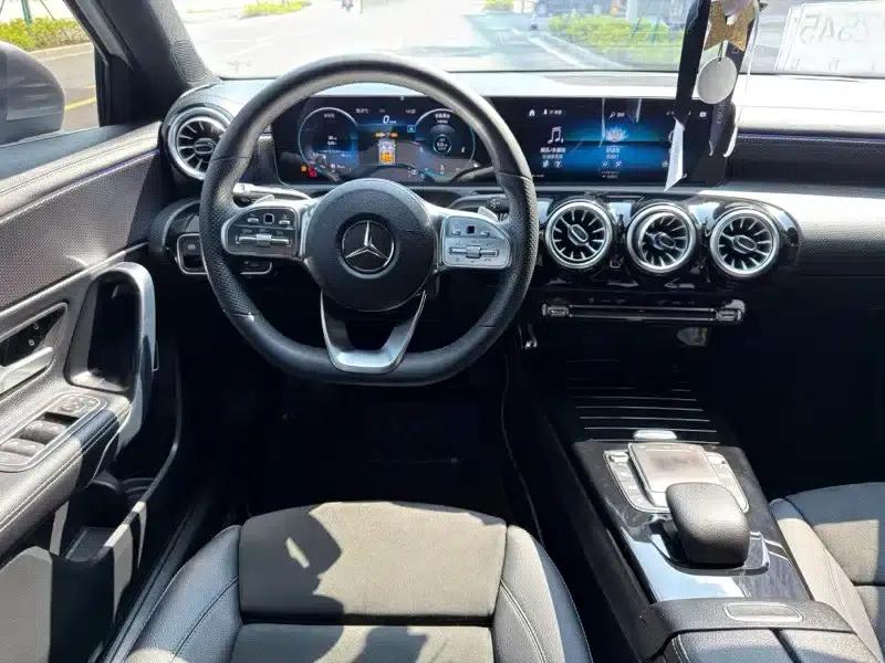 Mercedes-Benz A-Class 2022 A 200 L Sport Sedan Fashion Edition — миниатюра 4