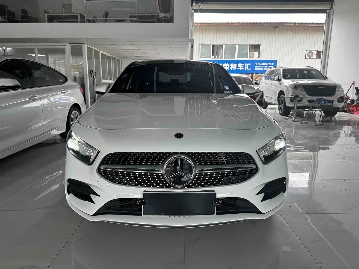 Mercedes-Benz A-Class 2022 A 200 L Sport Sedan Fashion Edition — миниатюра 2