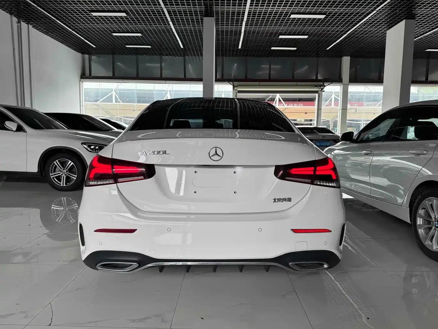 Mercedes-Benz A-Class 2022 A 200 L Sport Sedan Fashion Edition — миниатюра 11
