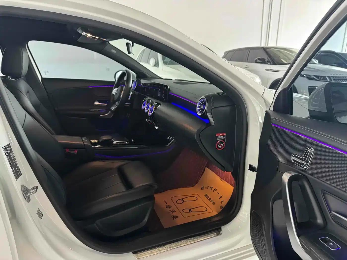Mercedes-Benz A-Class 2022 A 200 L Sport Sedan Fashion Edition — миниатюра 9