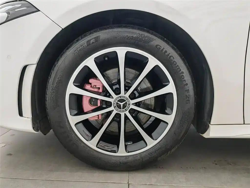 2019 Mercedes-Benz A-Class A 200 L Sport Sedan — миниатюра 14