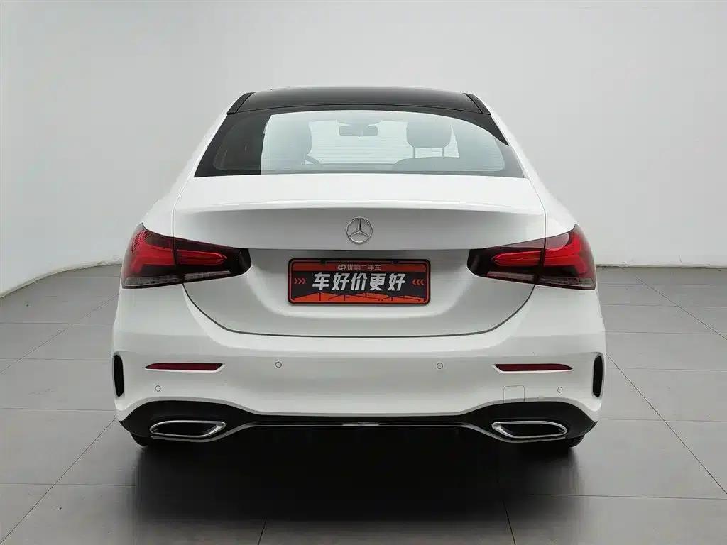 2019 Mercedes-Benz A-Class A 200 L Sport Sedan — миниатюра 4