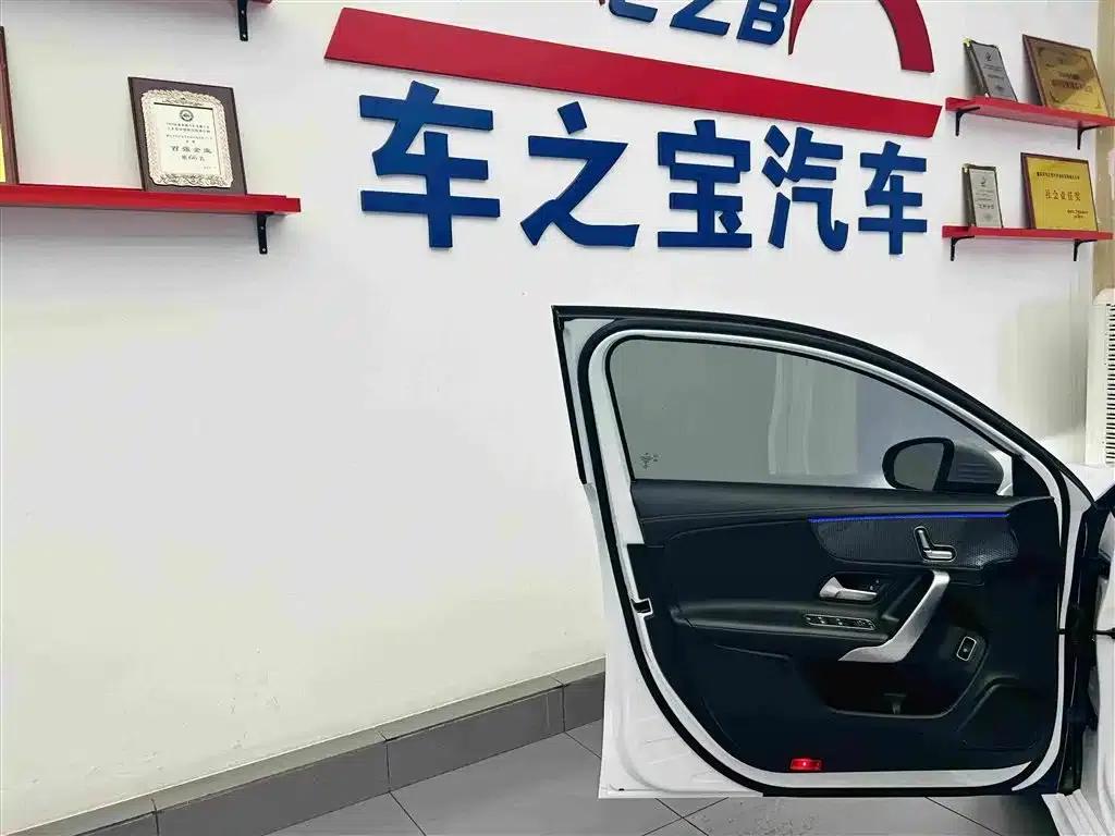 2021 Mercedes-Benz A-Class A 200 L Sport Sedan Dynamic — миниатюра 21